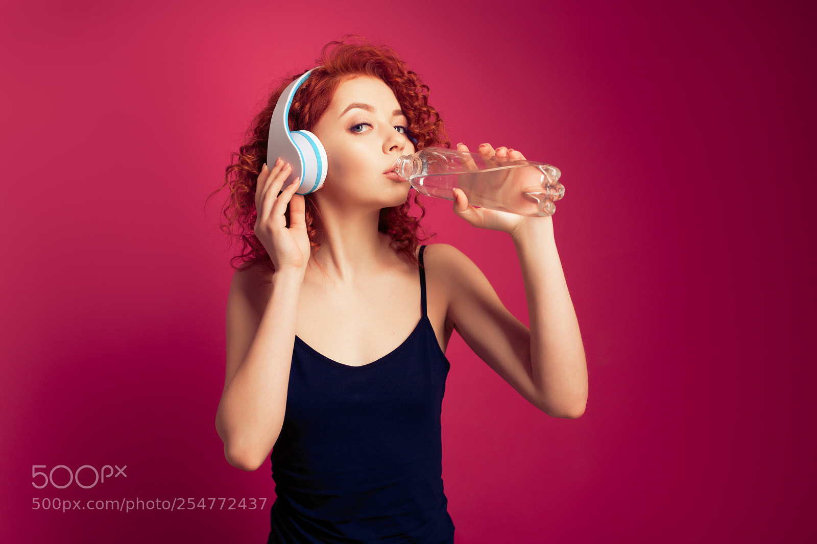 Canon EOS 5D Mark II sample photo. Pretty healthy young woman photography
