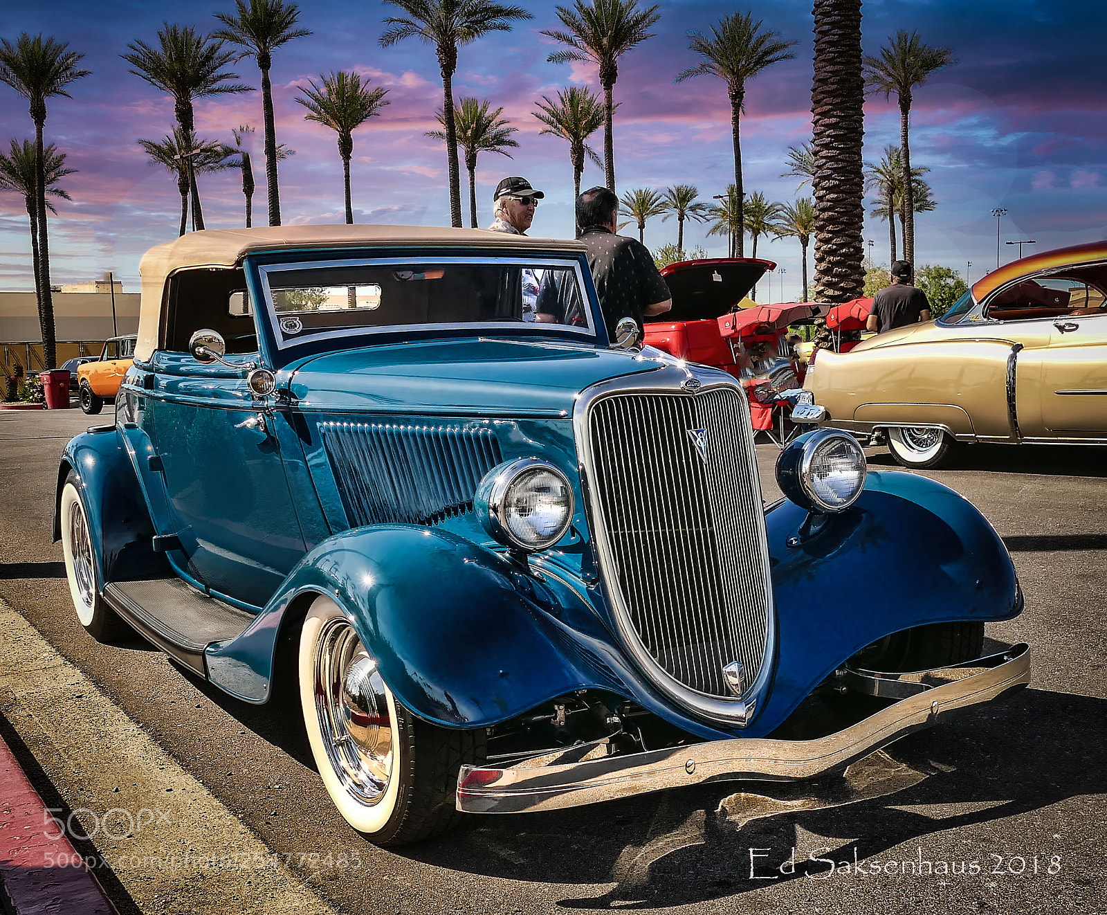 Panasonic Lumix DMC-FZ1000 sample photo. 1934 blue vintage ford convertible. photography