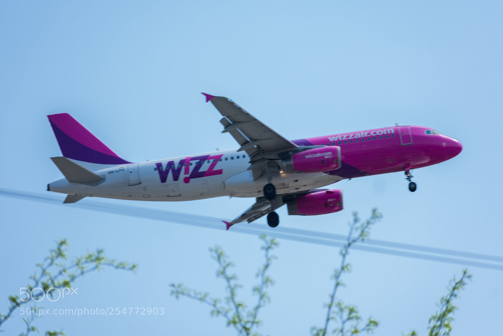 Nikon D3400 sample photo. Landing photography