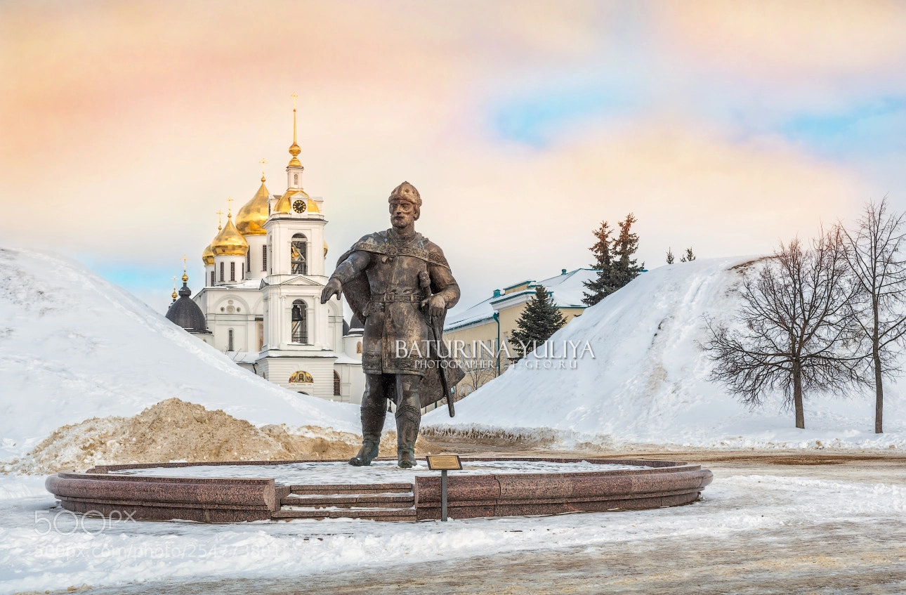 Nikon D800 sample photo. Monument to yuri dolgoruky photography
