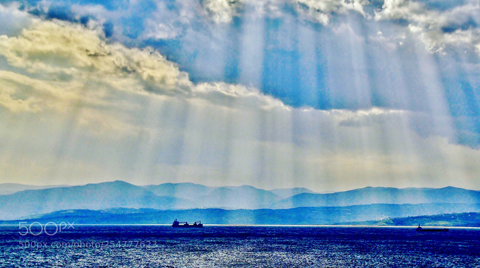 Nikon D7000 sample photo. Lights an sea photography
