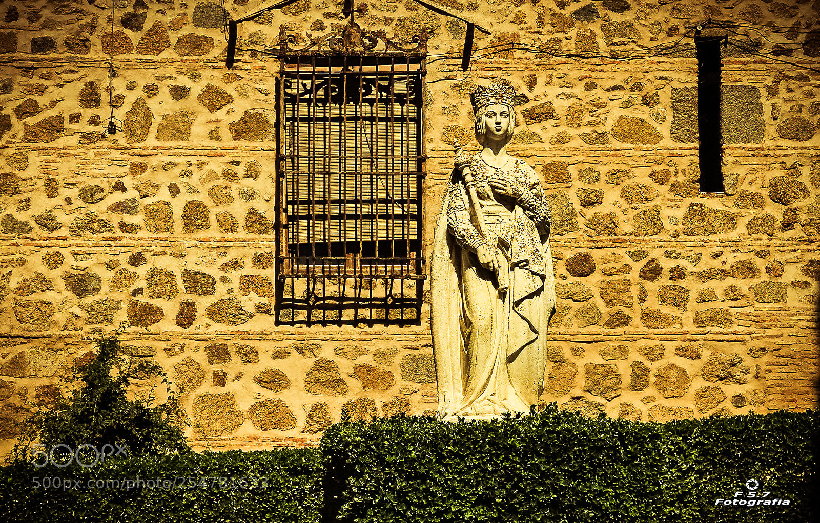 Canon EOS 7D sample photo. Isabel la catolica photography