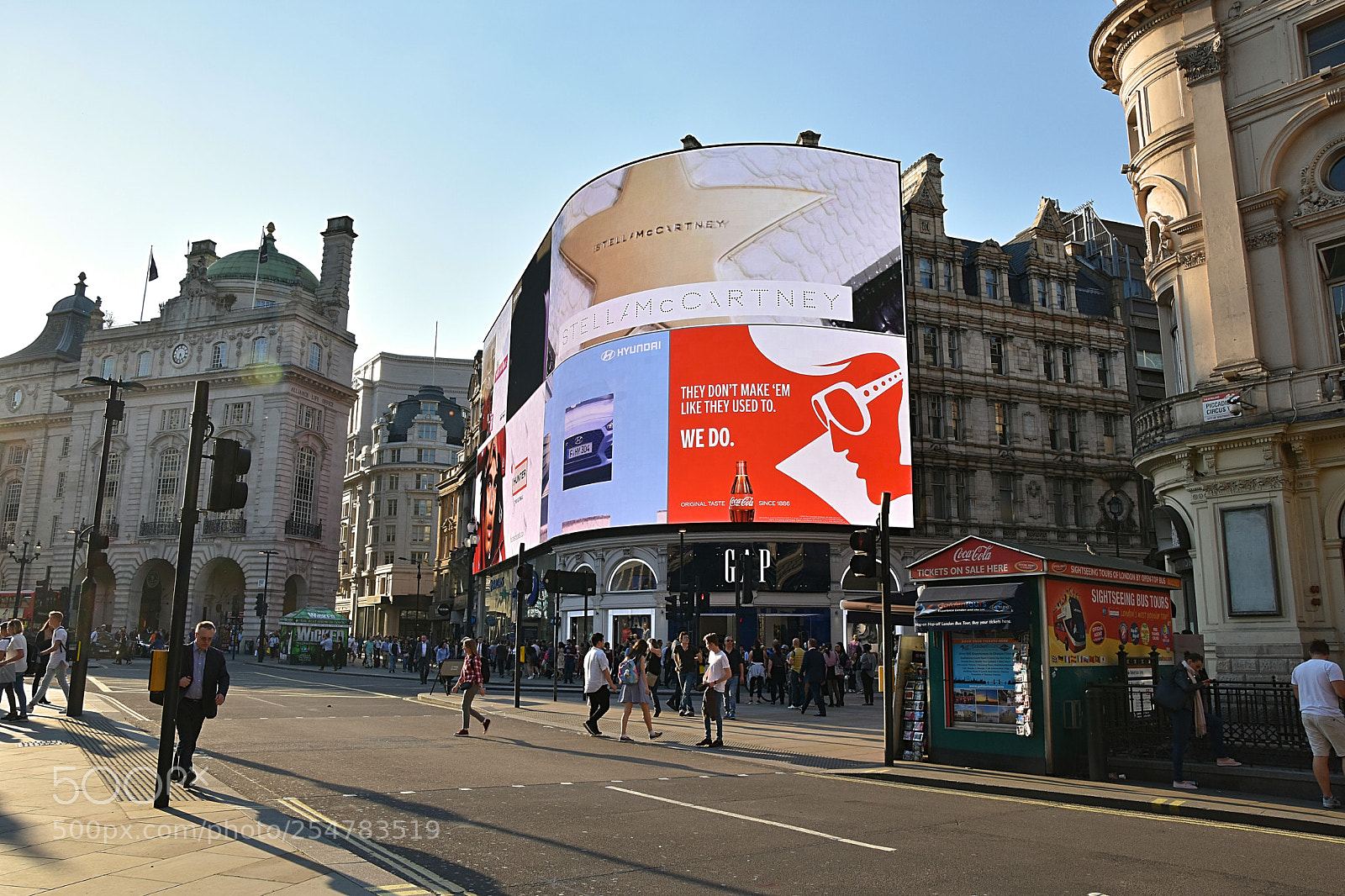 Nikon D7200 sample photo. Picadilly circus photography