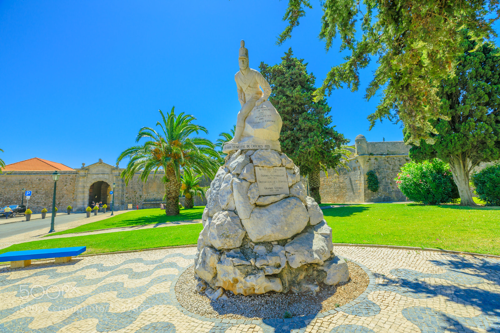 Canon EOS 5D Mark IV sample photo. Statue peninsular war cascais photography