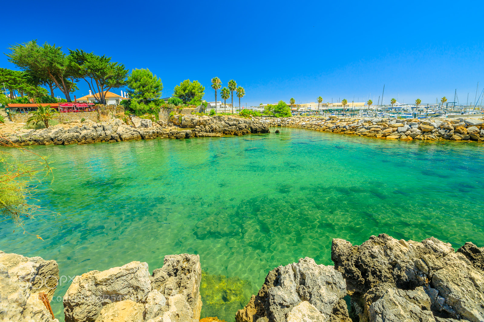 Canon EOS 5D Mark IV sample photo. Cascais bay landscape photography