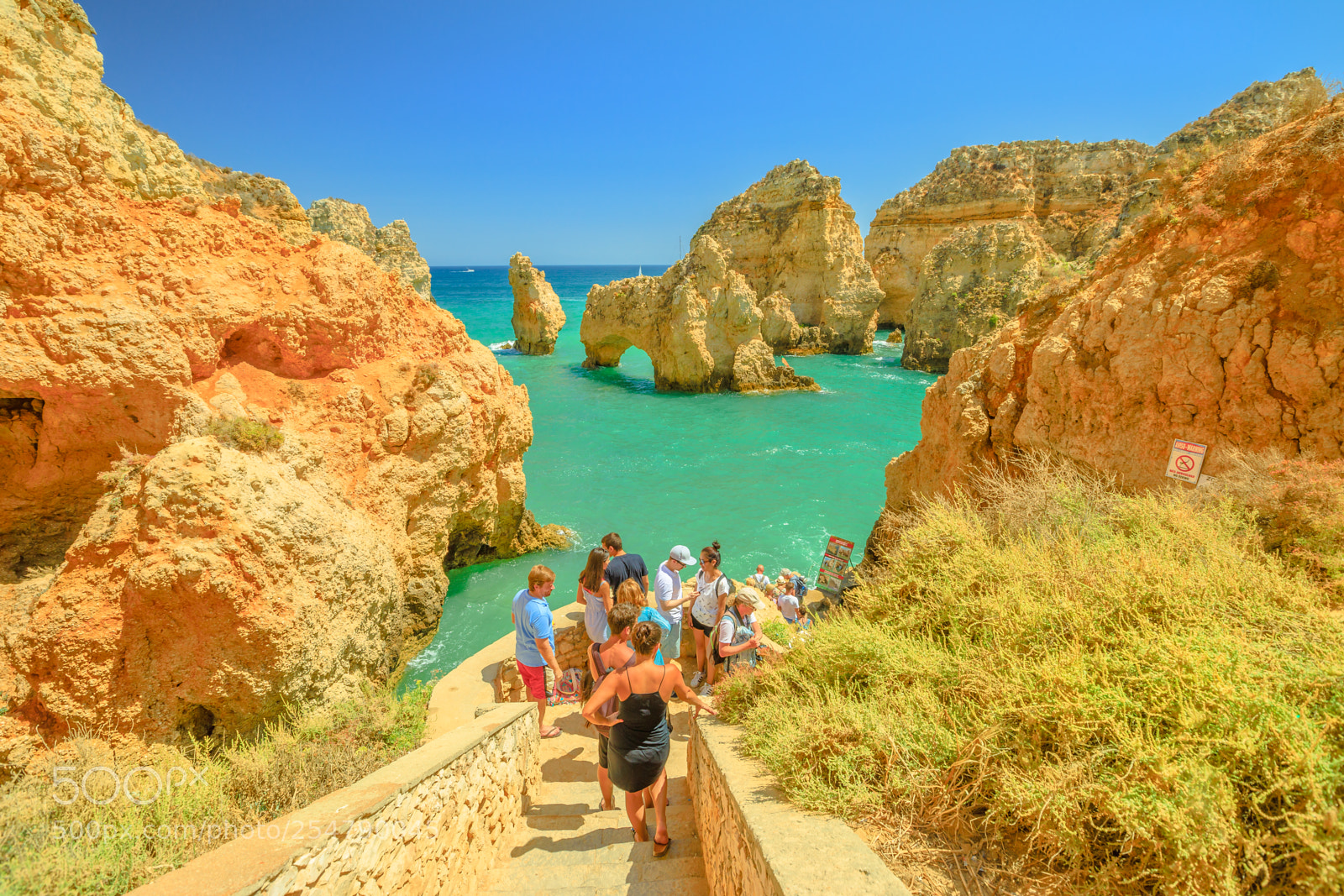 Canon EOS 5D Mark IV sample photo. Ponta da piedade stairs photography
