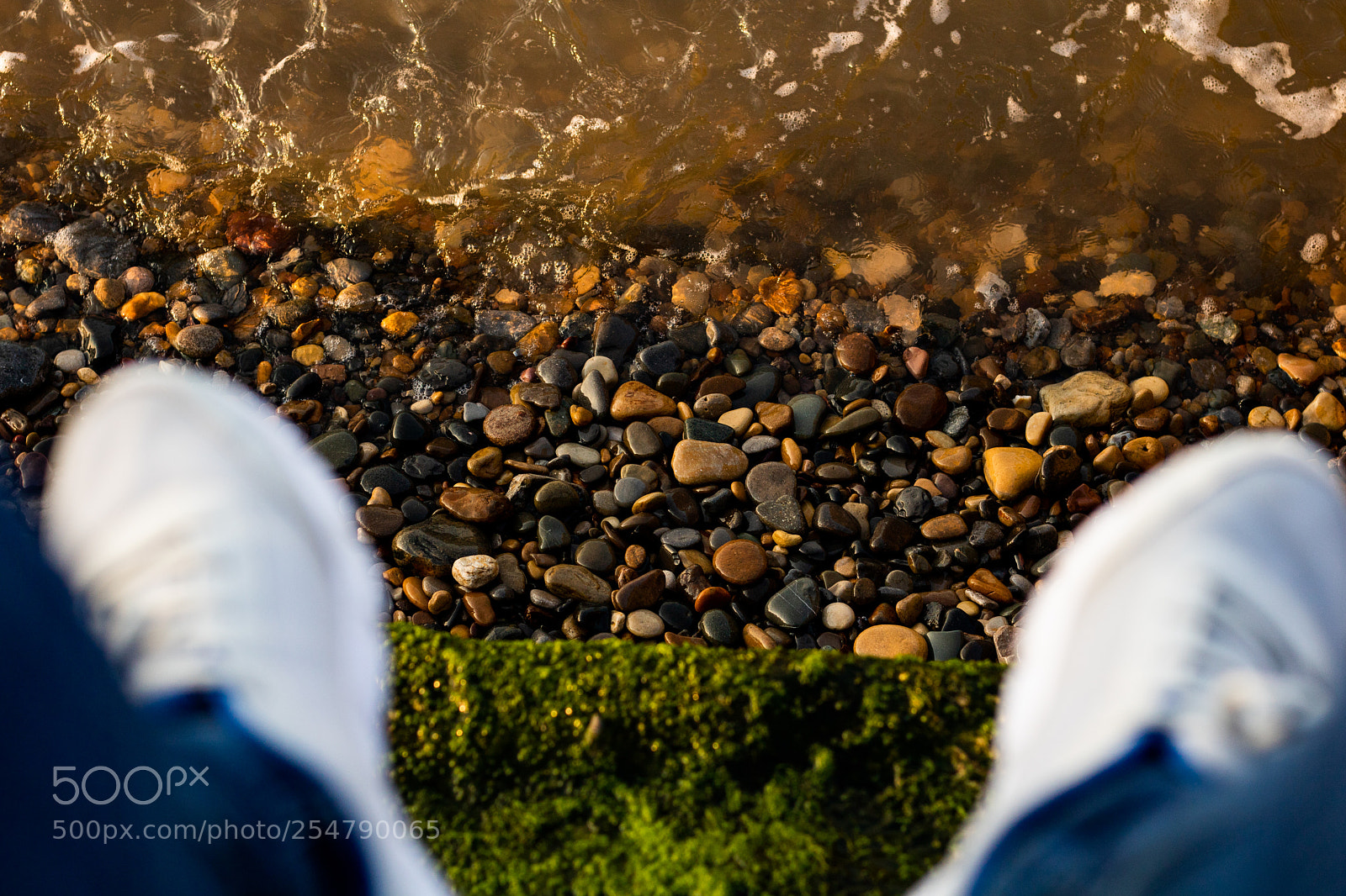 Canon EOS 750D (EOS Rebel T6i / EOS Kiss X8i) sample photo. Relaxing by the beach photography