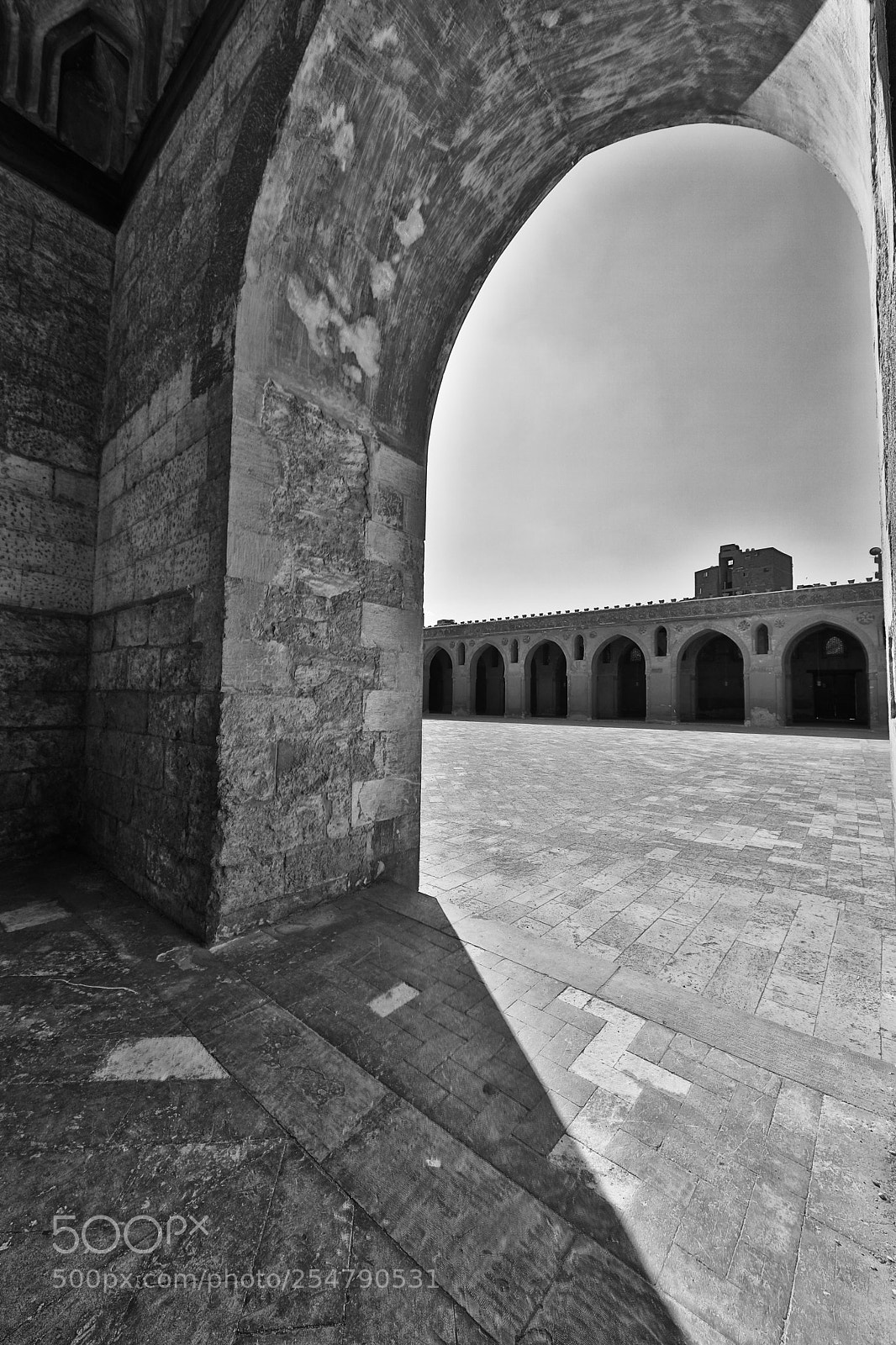 Canon EOS 5D Mark IV sample photo. The arch overlooking the photography