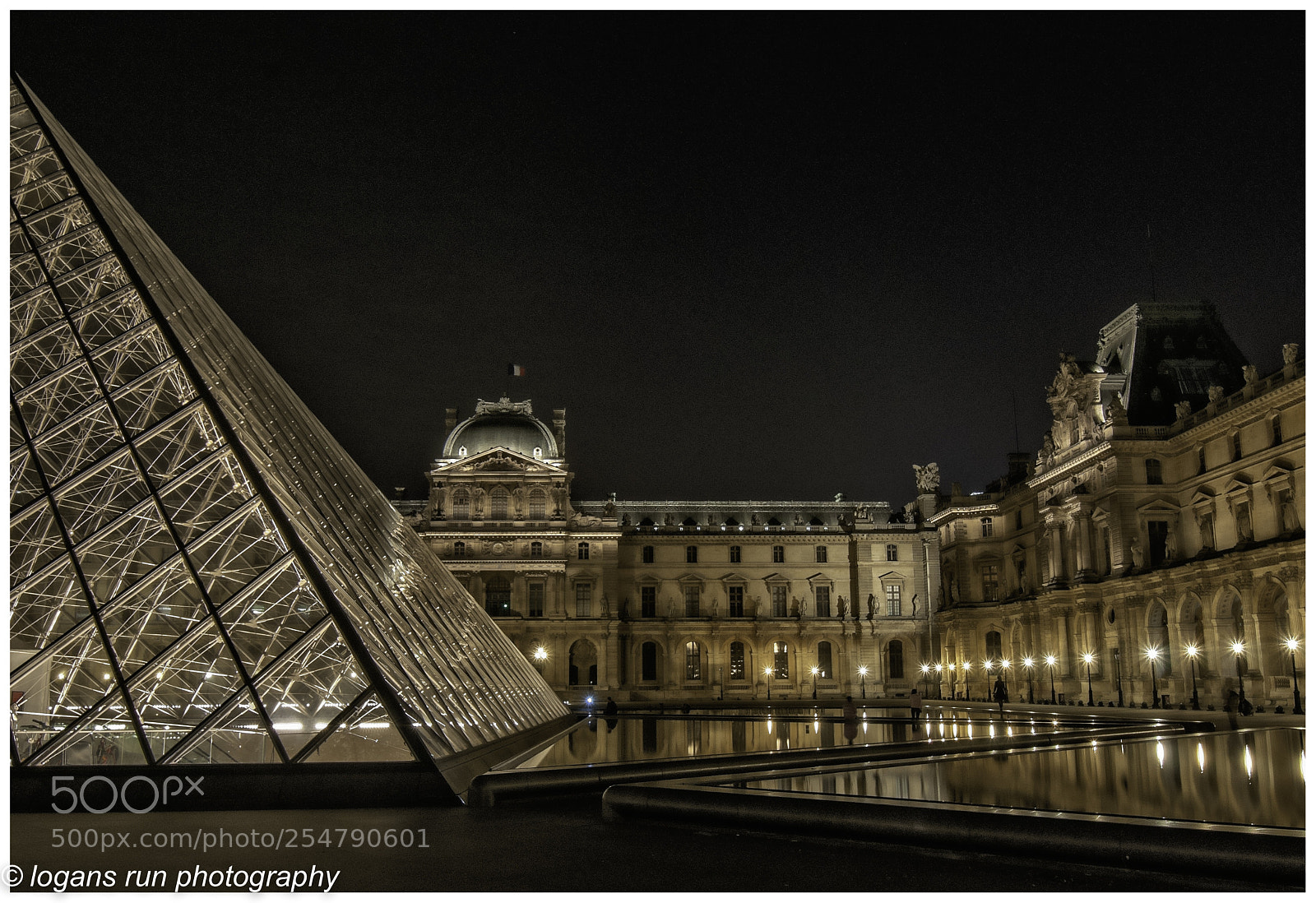 Nikon D300 sample photo. Reflections of the louvre photography