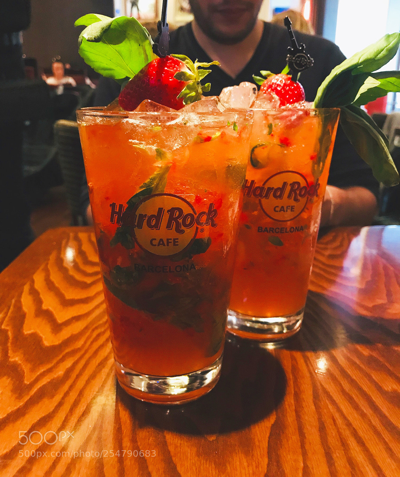 Apple iPhone 7 Plus sample photo. Hard rock caf photography
