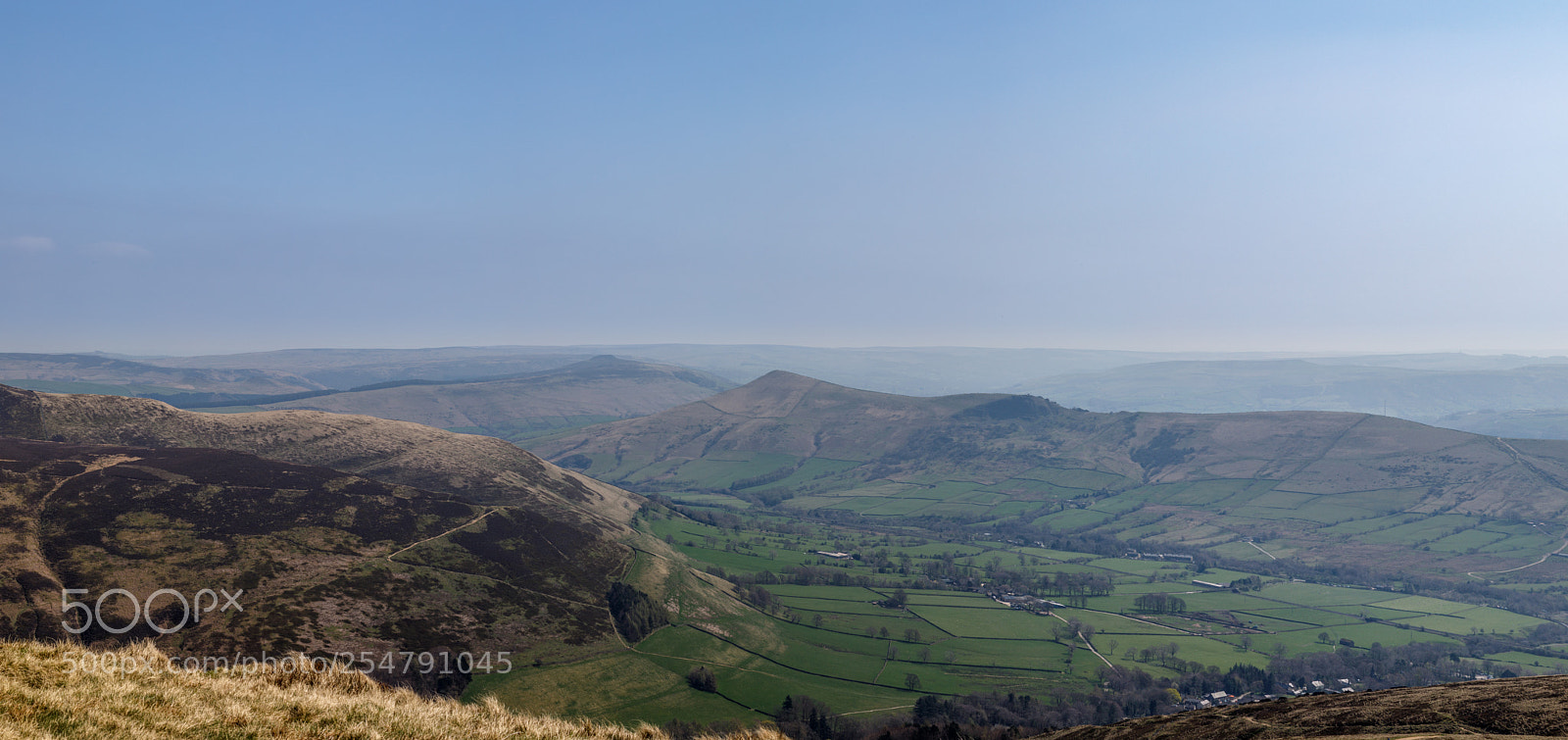 Canon EOS 5D Mark IV sample photo. A view over the photography