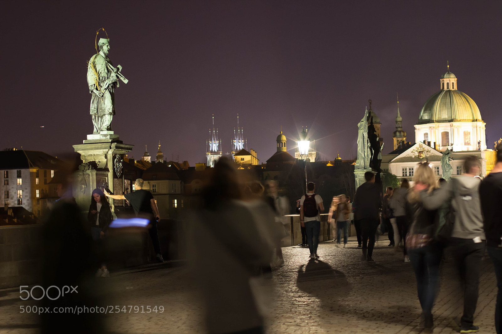 Canon EOS 600D (Rebel EOS T3i / EOS Kiss X5) sample photo. Prague at night photography