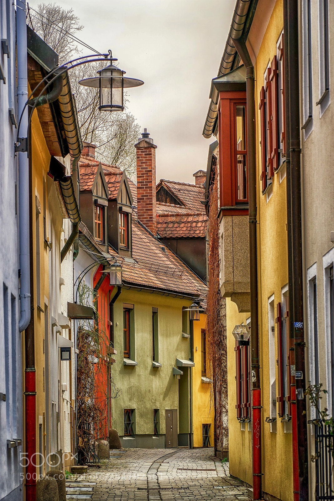 Sony a6000 sample photo. Alley in an old photography