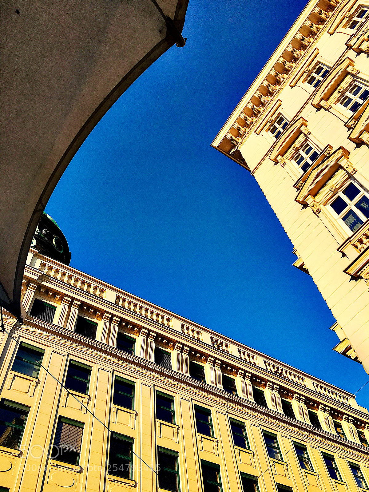 Apple iPhone 6s sample photo. Albertinaplatz photography