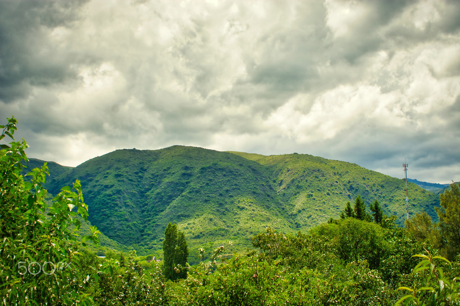 AF Zoom-Nikkor 35-135mm f/3.5-4.5 N sample photo. Mountains with stormy sky photography