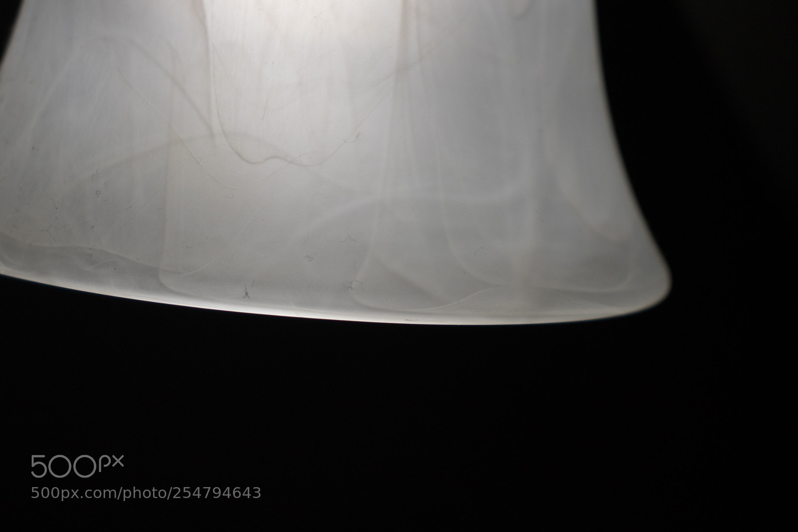 Canon EOS 800D (EOS Rebel T7i / EOS Kiss X9i) sample photo. Dark light photography