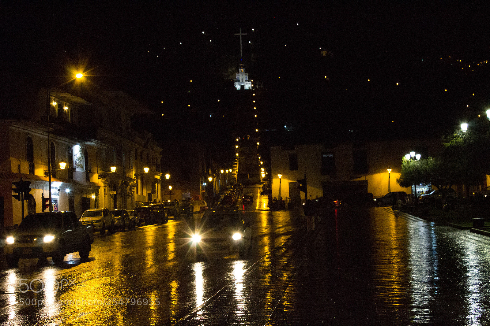 Canon EOS 1200D (EOS Rebel T5 / EOS Kiss X70 / EOS Hi) sample photo. Night in cajamarca photography