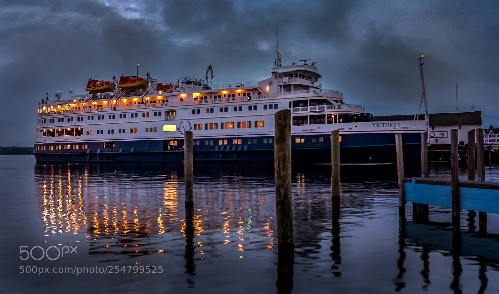 Canon EOS 60D sample photo. Victoria early morning docking photography