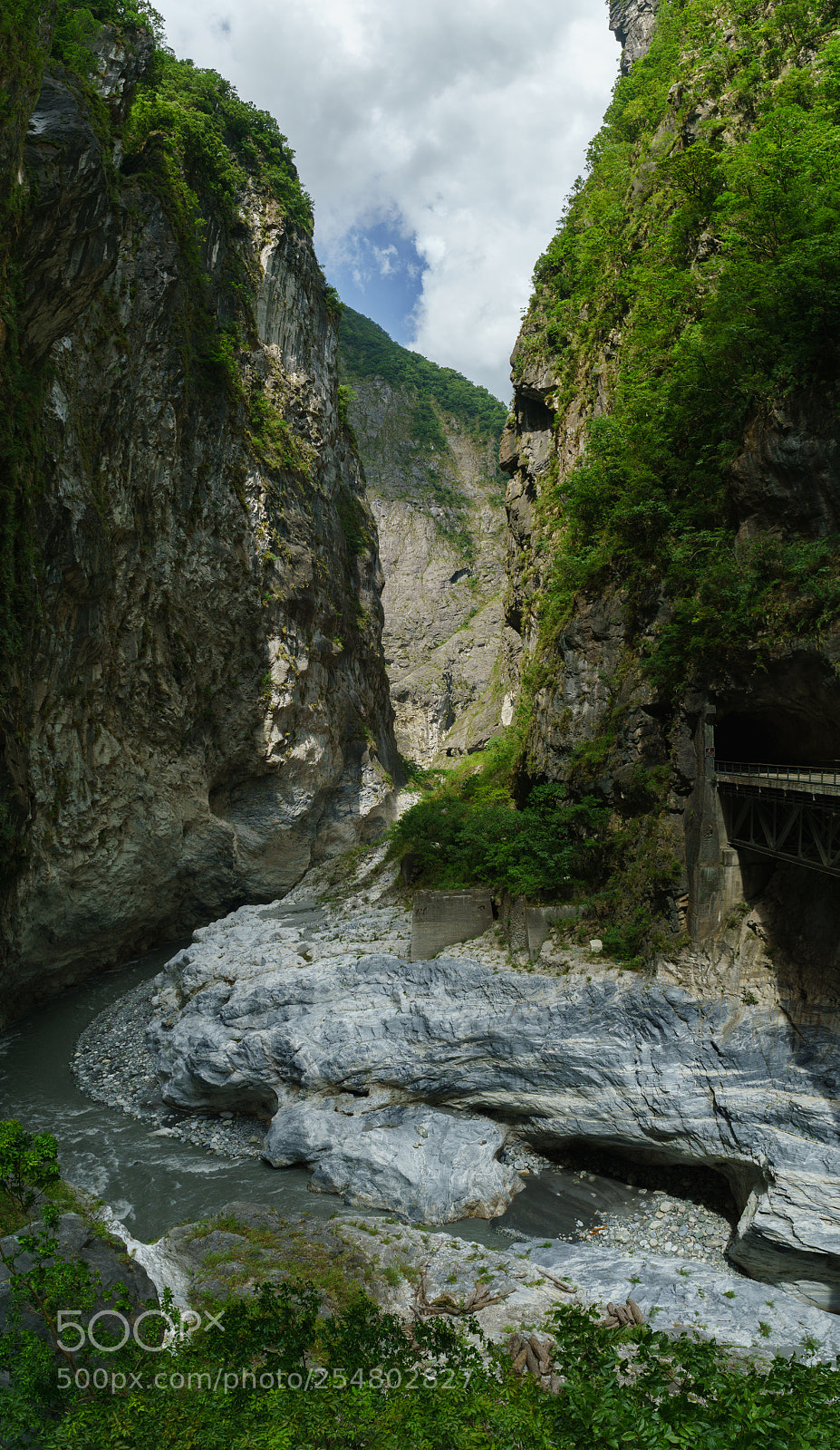 Sony a6000 sample photo. Hualien pano lr photography