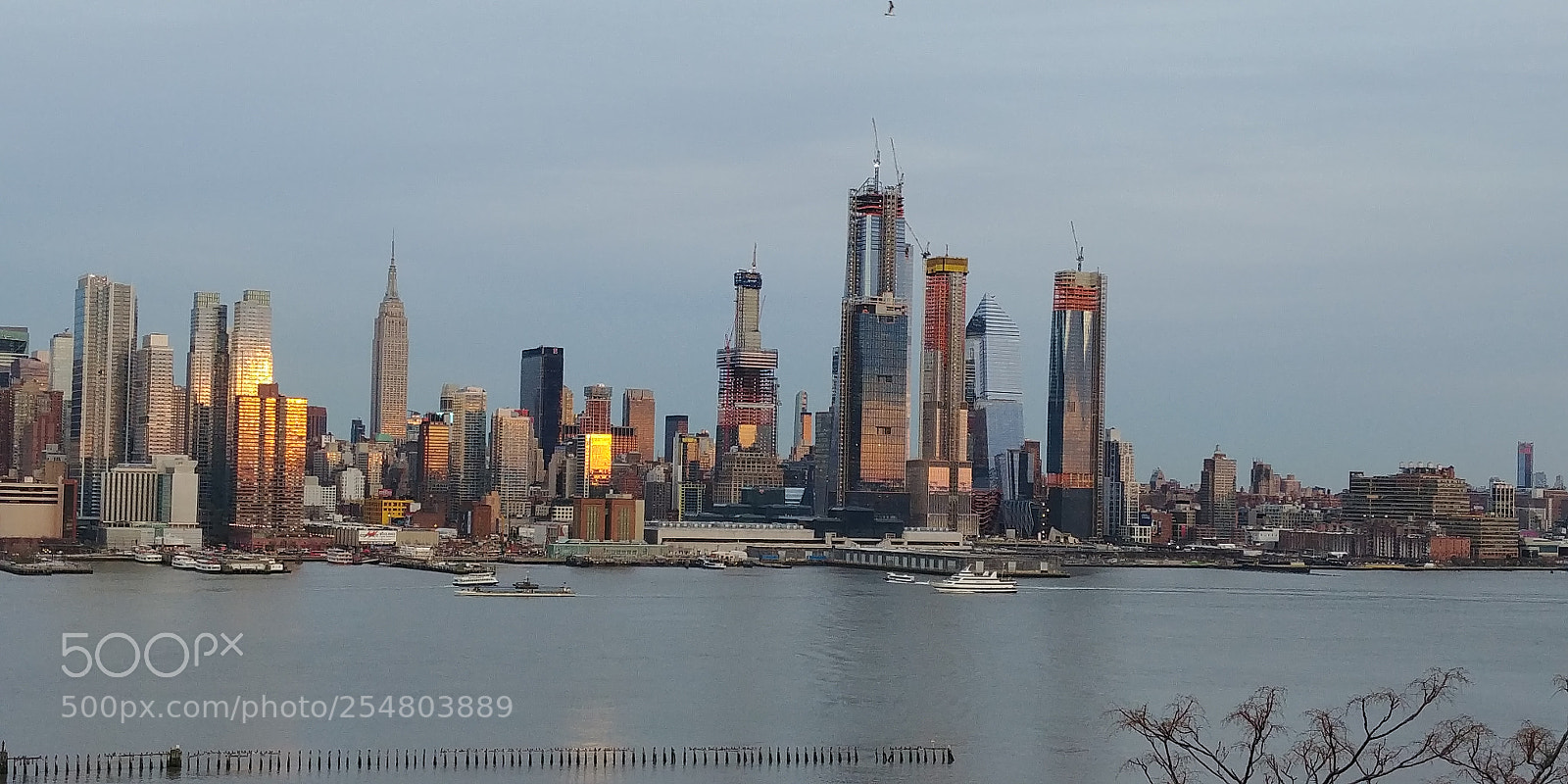 LG G6 sample photo. New buildings in new photography