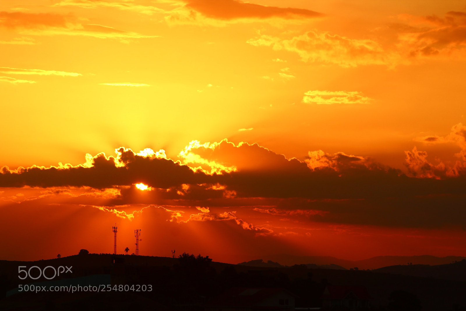 Canon EOS 1300D (EOS Rebel T6 / EOS Kiss X80) sample photo. Sunset photography