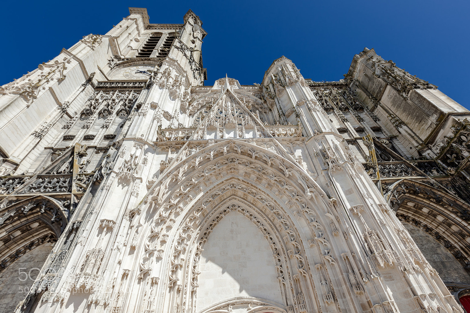 Canon EOS 5D Mark II sample photo. Troyes cathedral photography