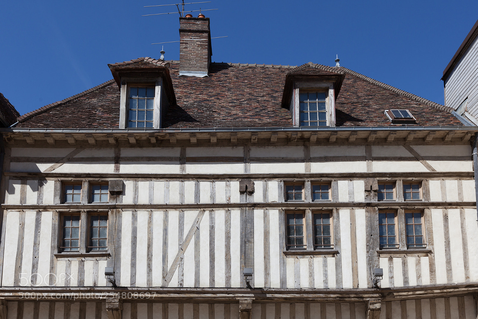 Canon EOS 5D Mark II sample photo. Troyes cityscape photography