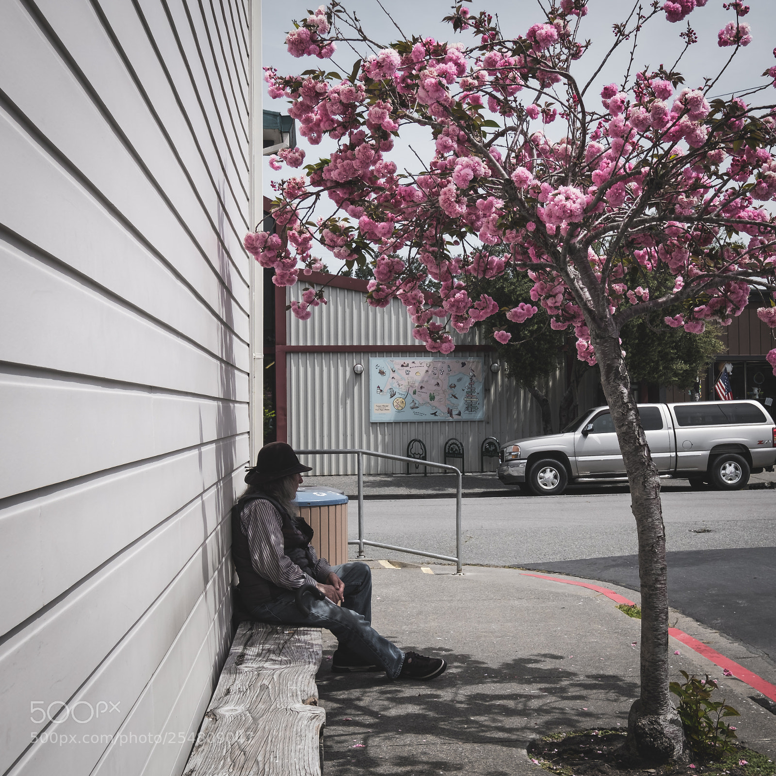 Fujifilm X-T2 sample photo. Old man with cherry photography