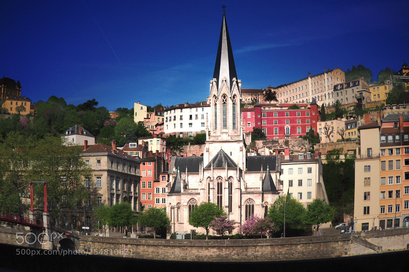 Olympus OM-D E-M10 II sample photo. Cathedral lyon photography