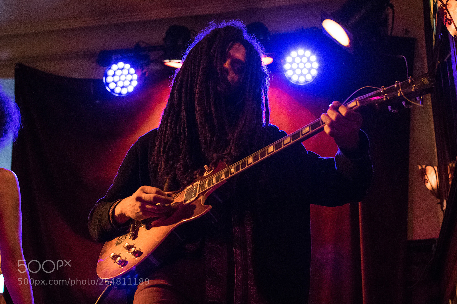 Nikon D3300 sample photo. Hanorah guitarist photography