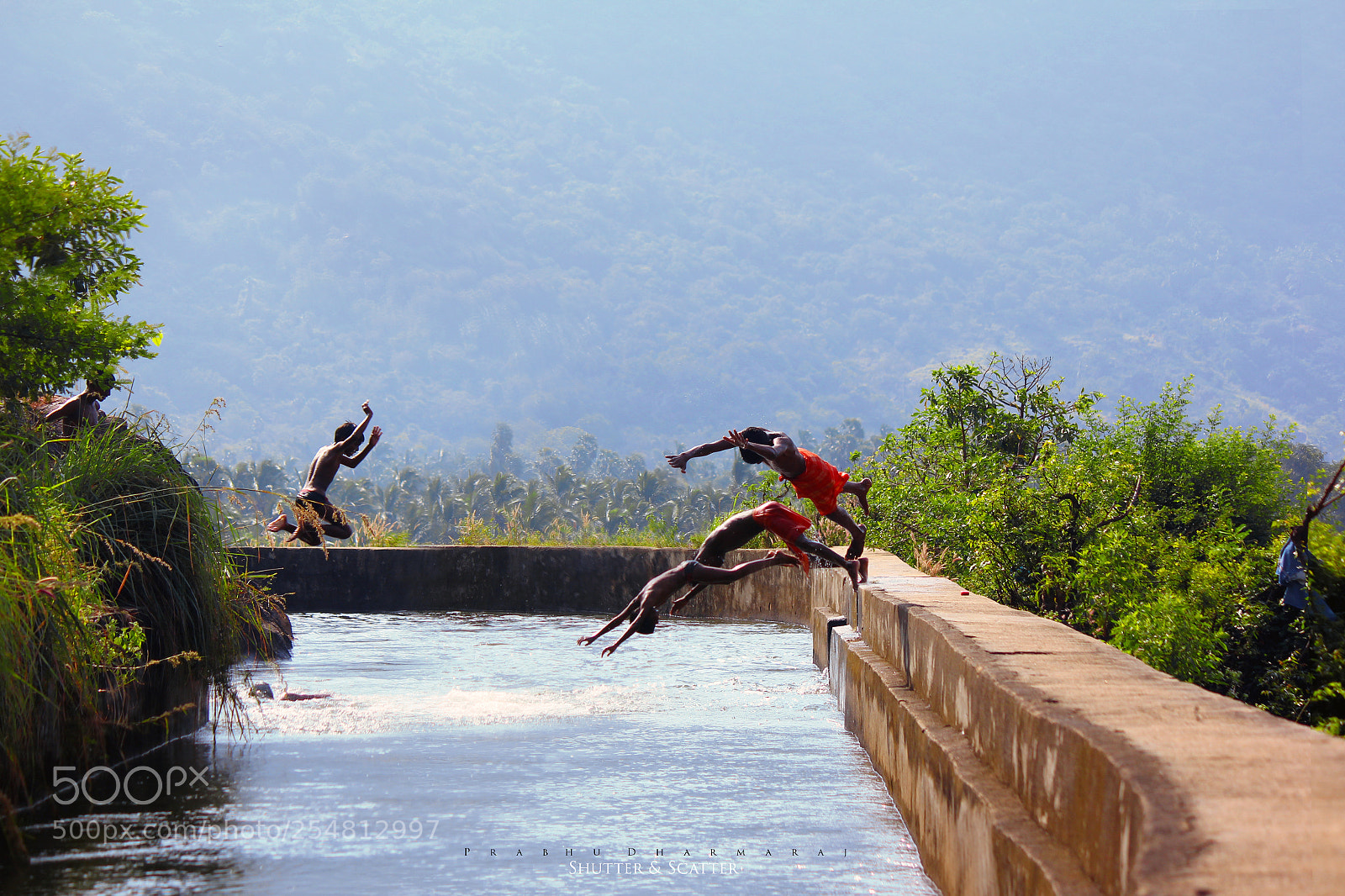 Canon EOS 60D sample photo. Thrust photography