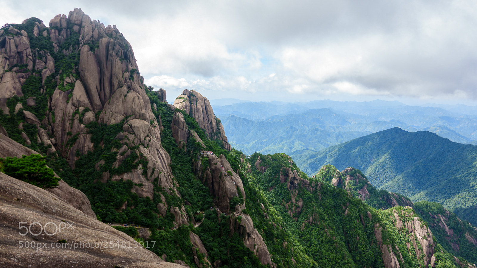 Sony Cyber-shot DSC-RX10 III sample photo. Mount huang photography