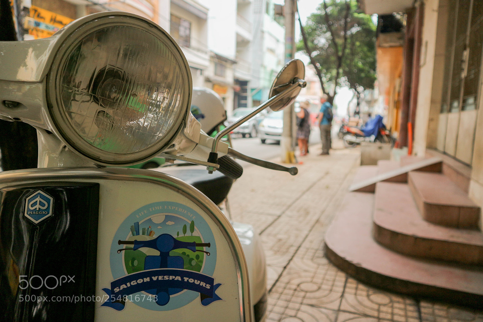 Canon EOS M10 sample photo. Img photography