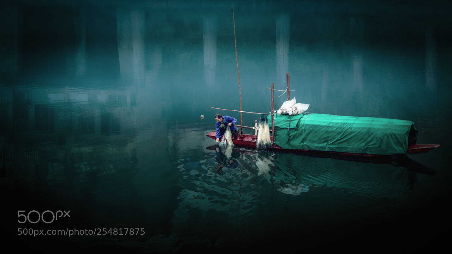 Canon EOS 5D Mark II sample photo. Fishing at dawn photography