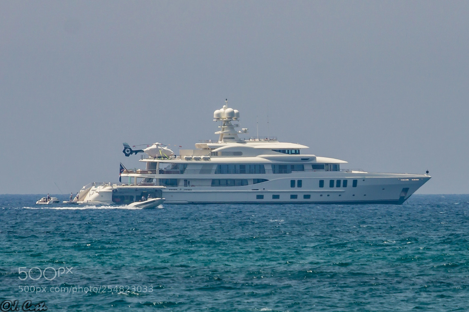 Sony a6000 sample photo. The yacht new secret photography