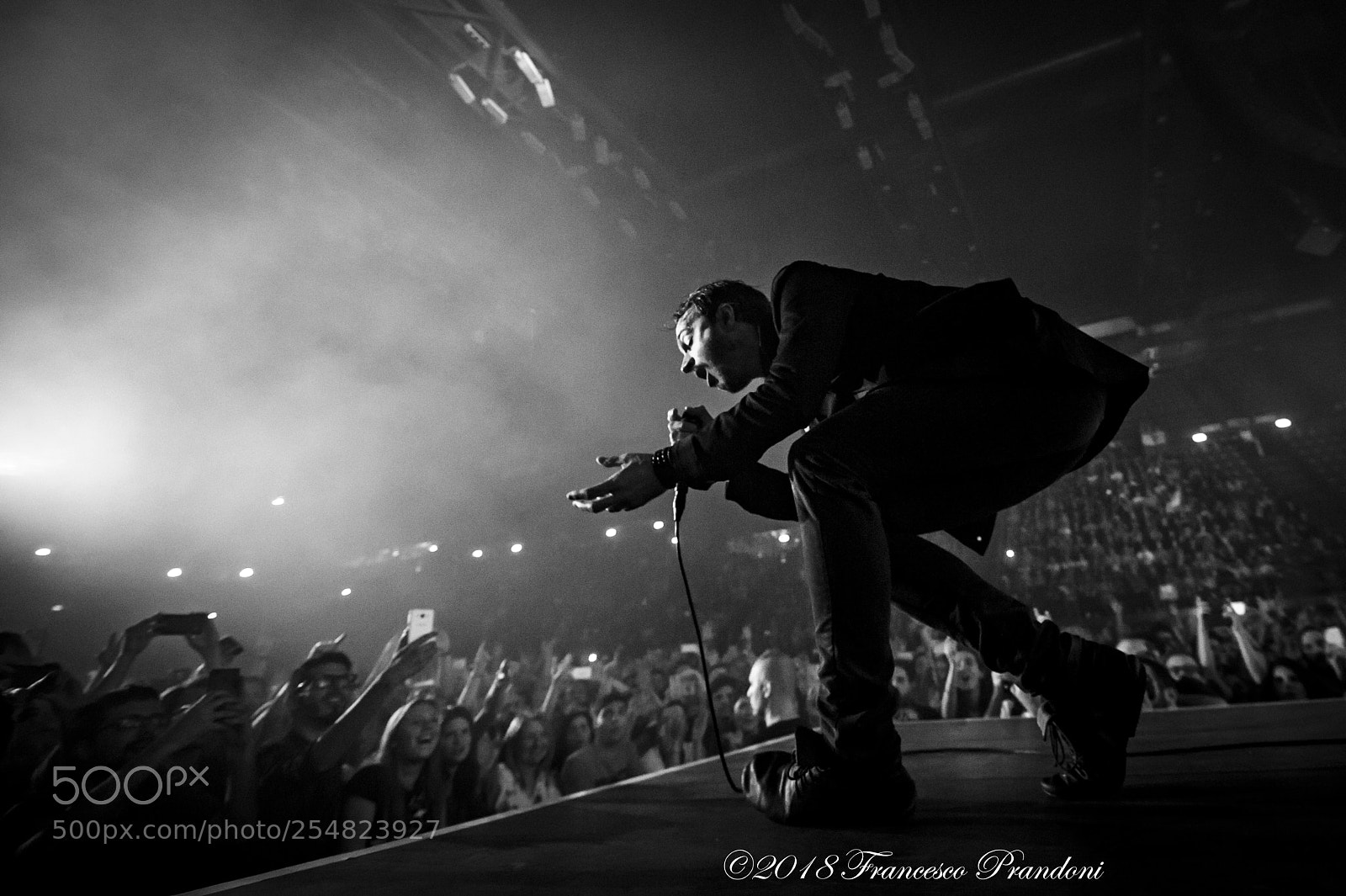 Nikon D4 sample photo. Foto concerto editors milano photography