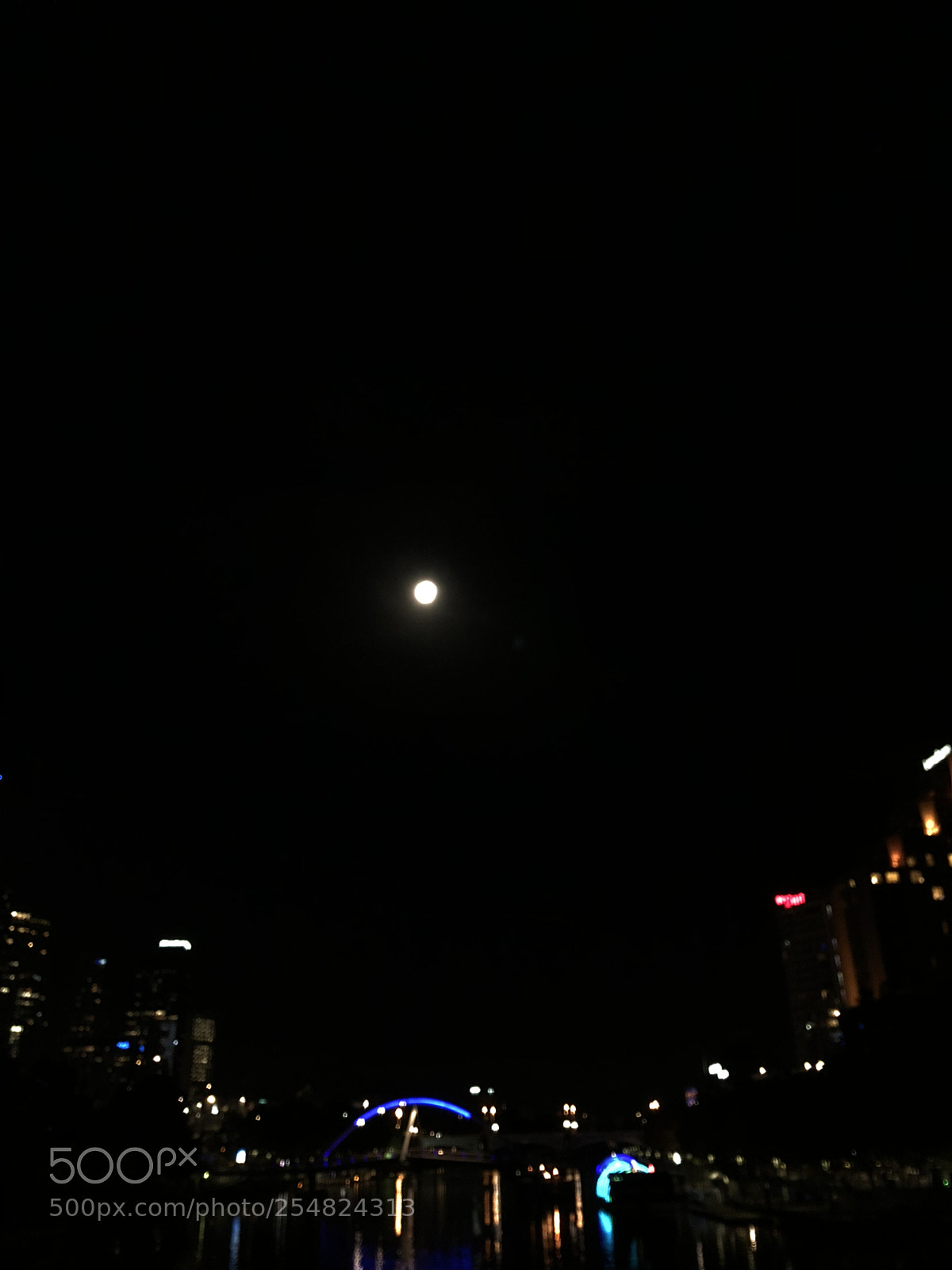 Apple iPhone 8 sample photo. Good night photography