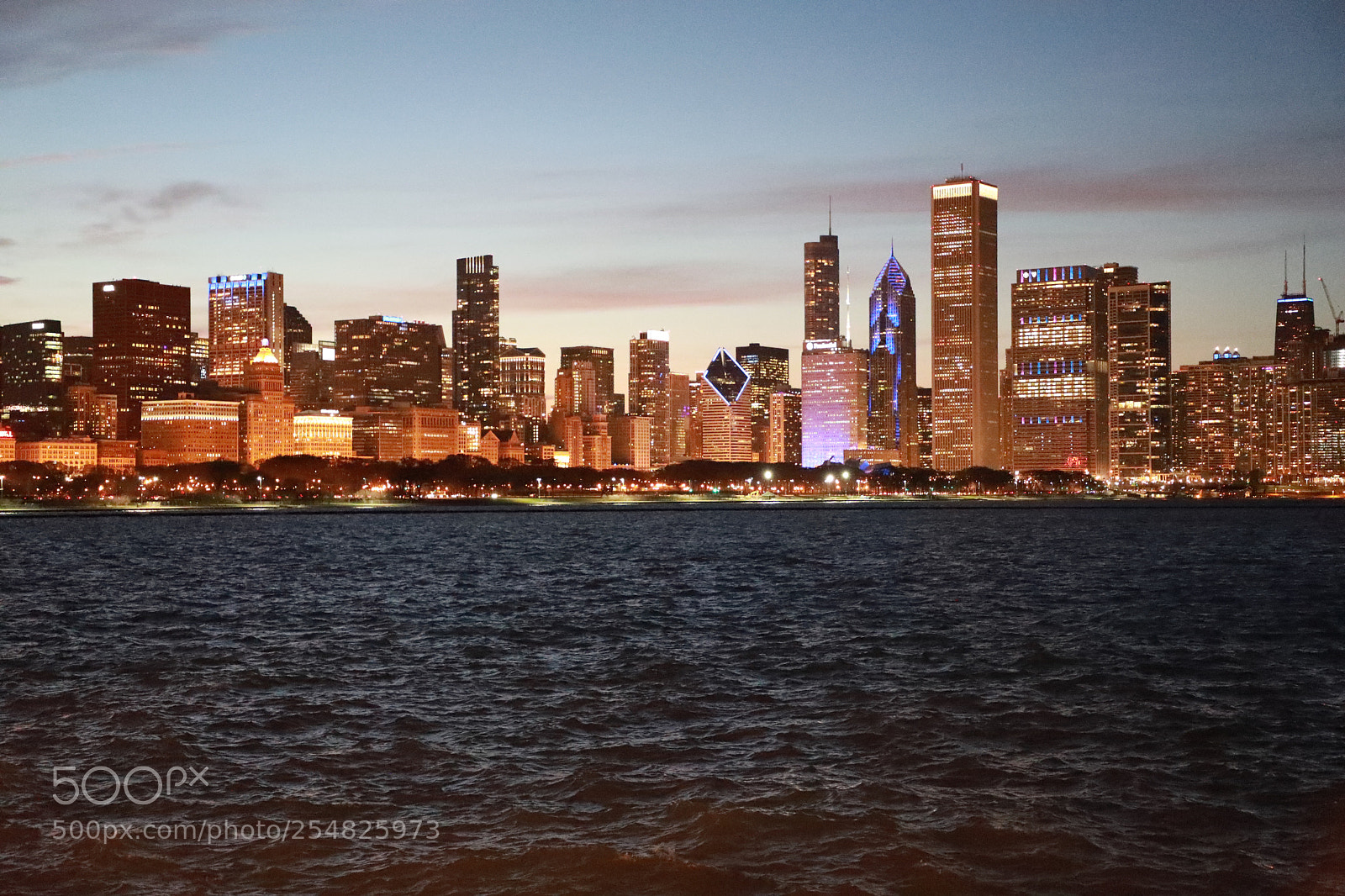 Canon EOS 5D Mark IV sample photo. Chicago downtown at sunset photography