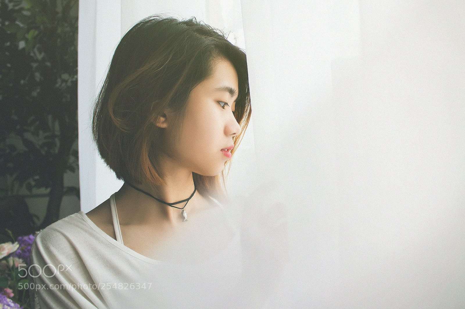 Canon EOS 700D (EOS Rebel T5i / EOS Kiss X7i) sample photo. A girl next window photography