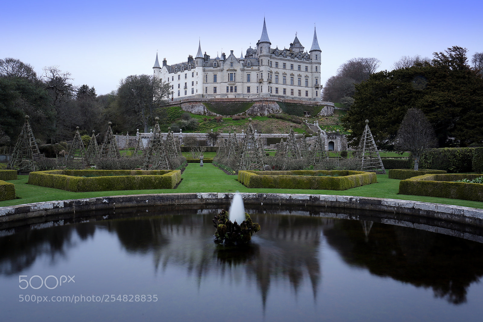 Canon EF 24-70mm F4L IS USM sample photo. Dunrobin castle photography