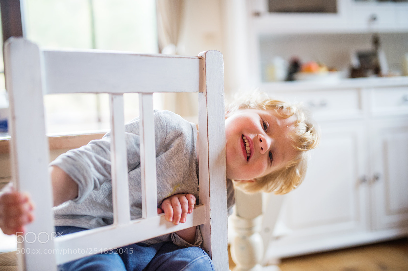 Nikon D4S sample photo. A toddler boy sitting photography