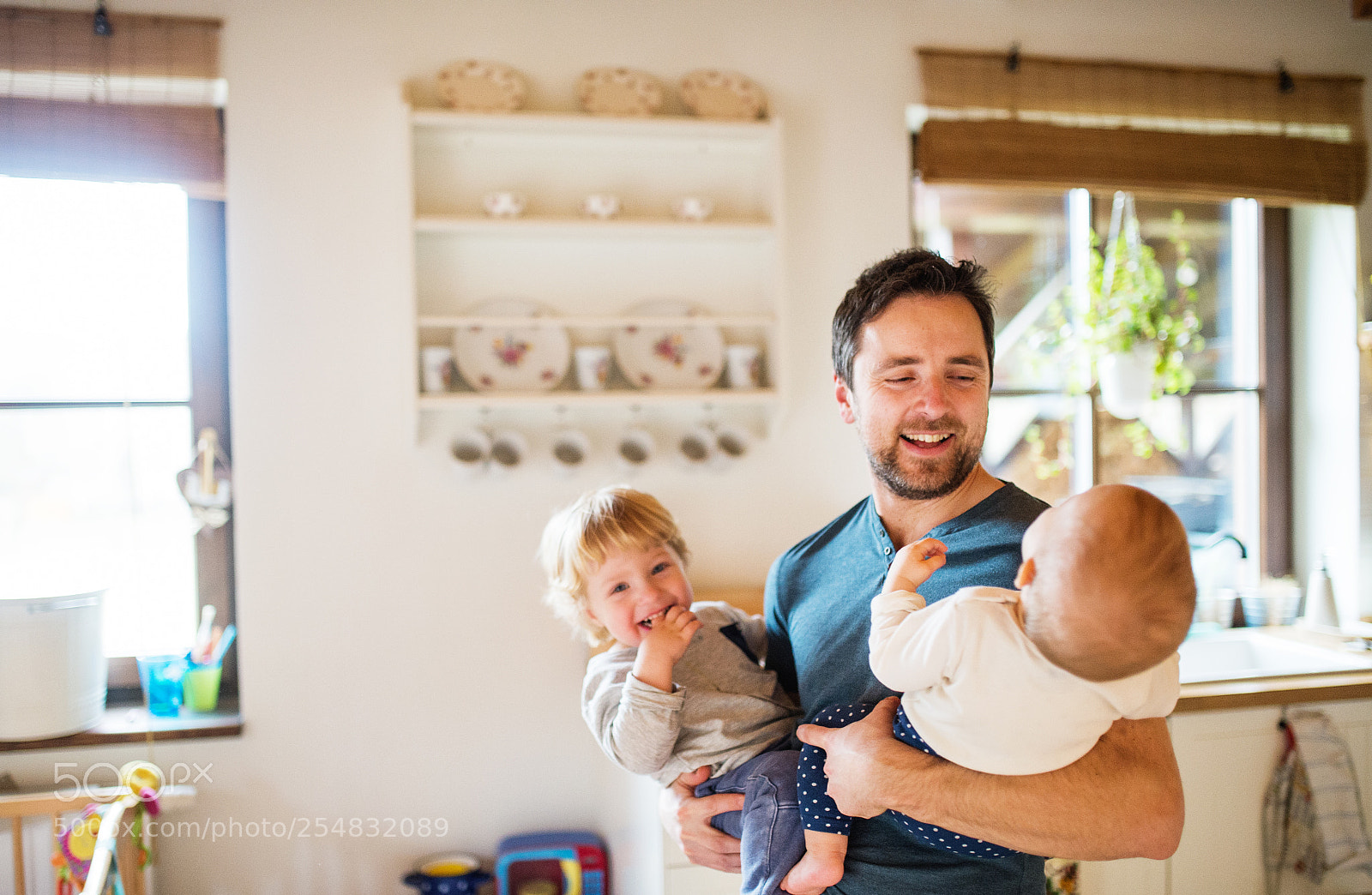 Nikon D4S sample photo. Father with two toddlers photography