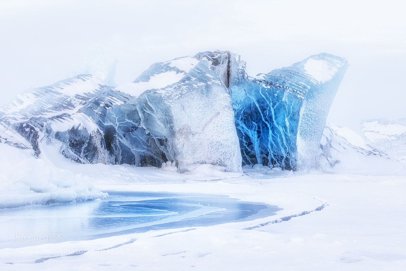 Canon EOS 5D Mark IV sample photo. Blue ice photography