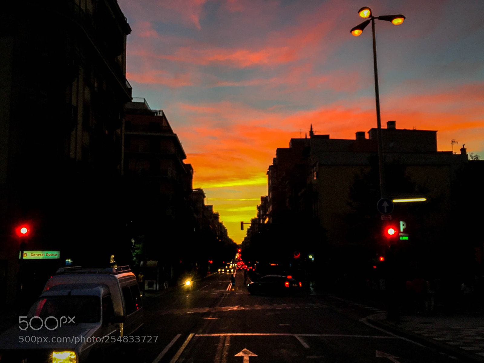 Apple iPhone 6s sample photo. Calle de sants, barcelona photography