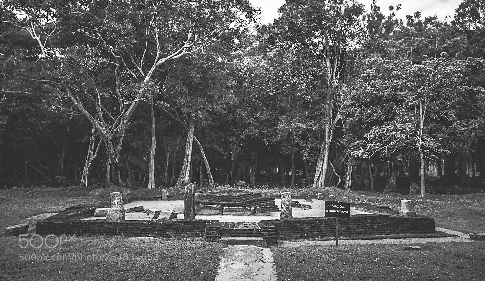 Canon EOS 600D (Rebel EOS T3i / EOS Kiss X5) sample photo. Ruin of the pidurangala photography