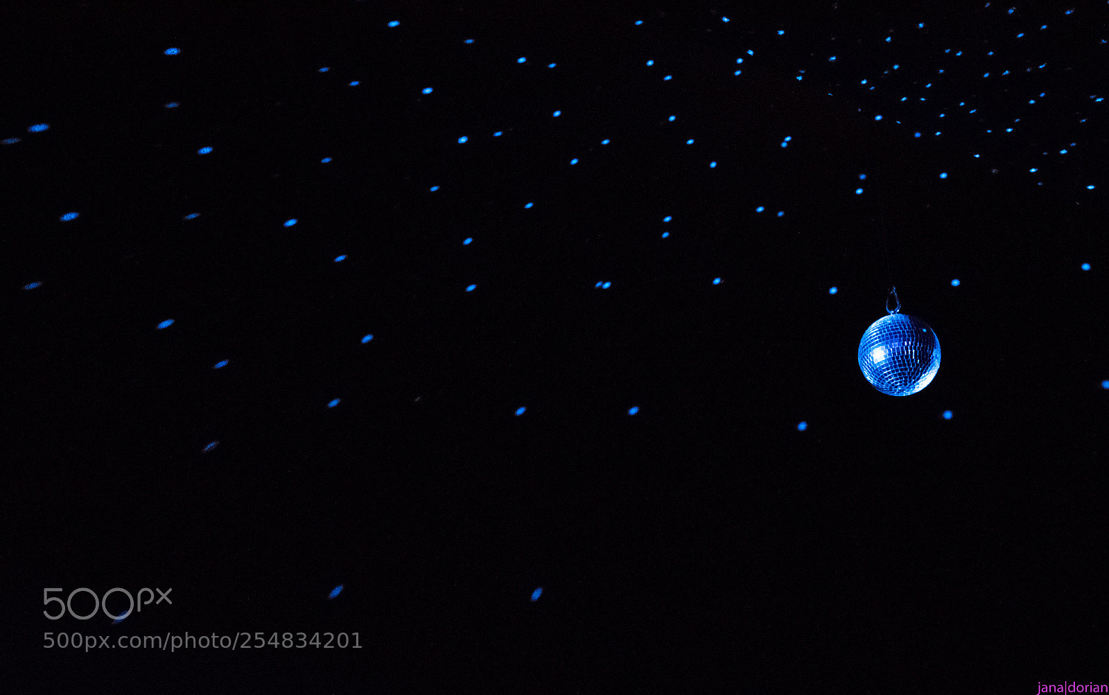 Nikon D5300 sample photo. Night light photography
