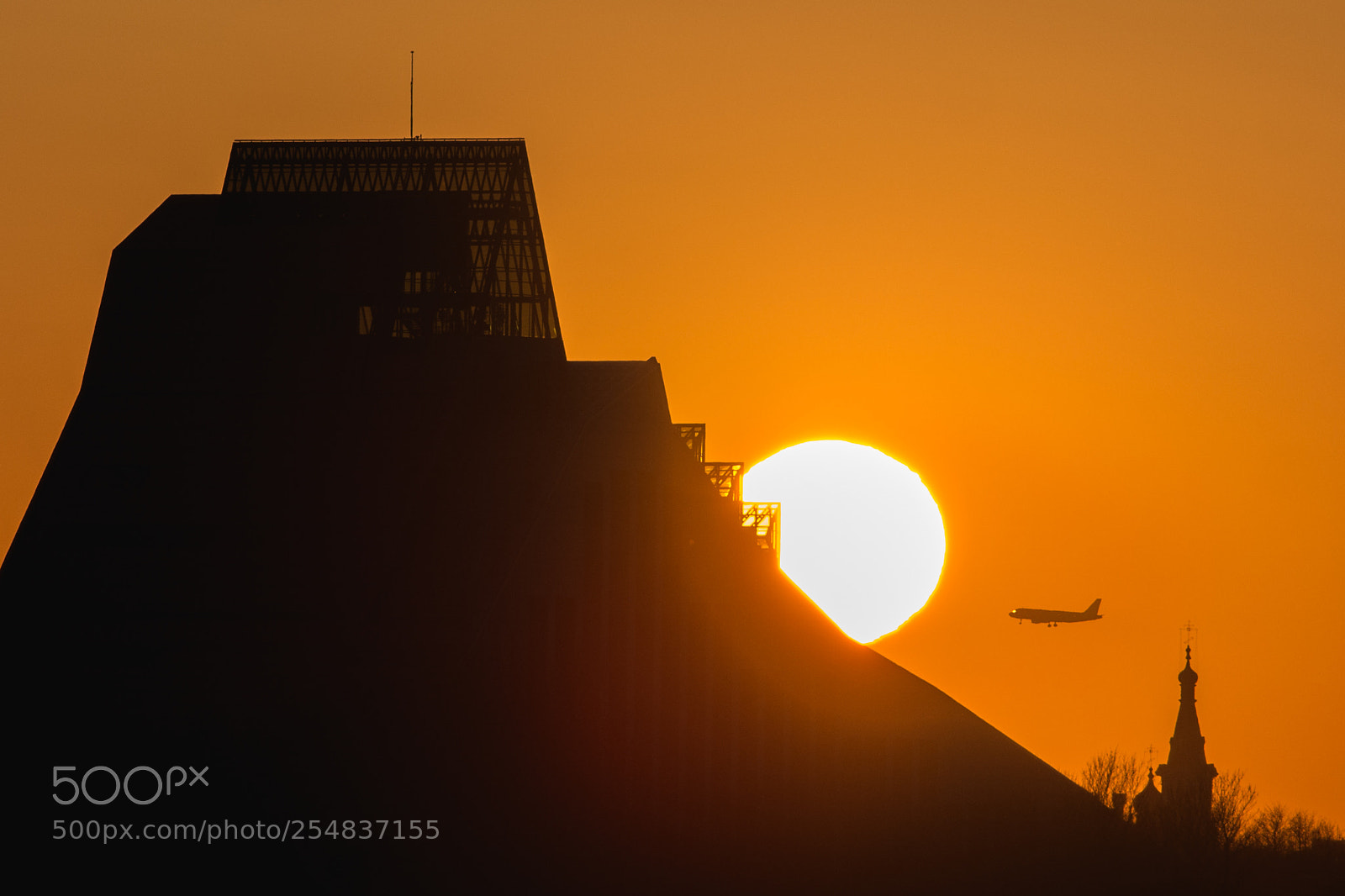Nikon D5200 sample photo. Silhouette of plane and photography