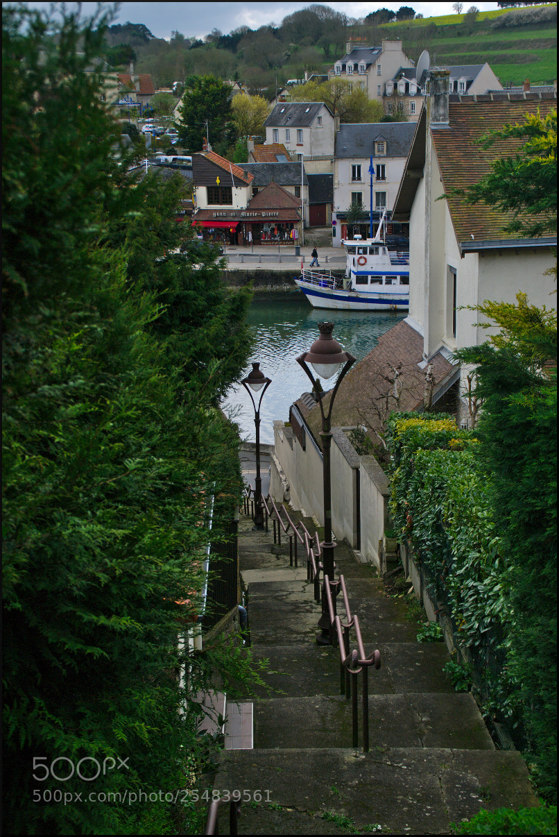 Pentax K20D sample photo. Port-en-bessin photography