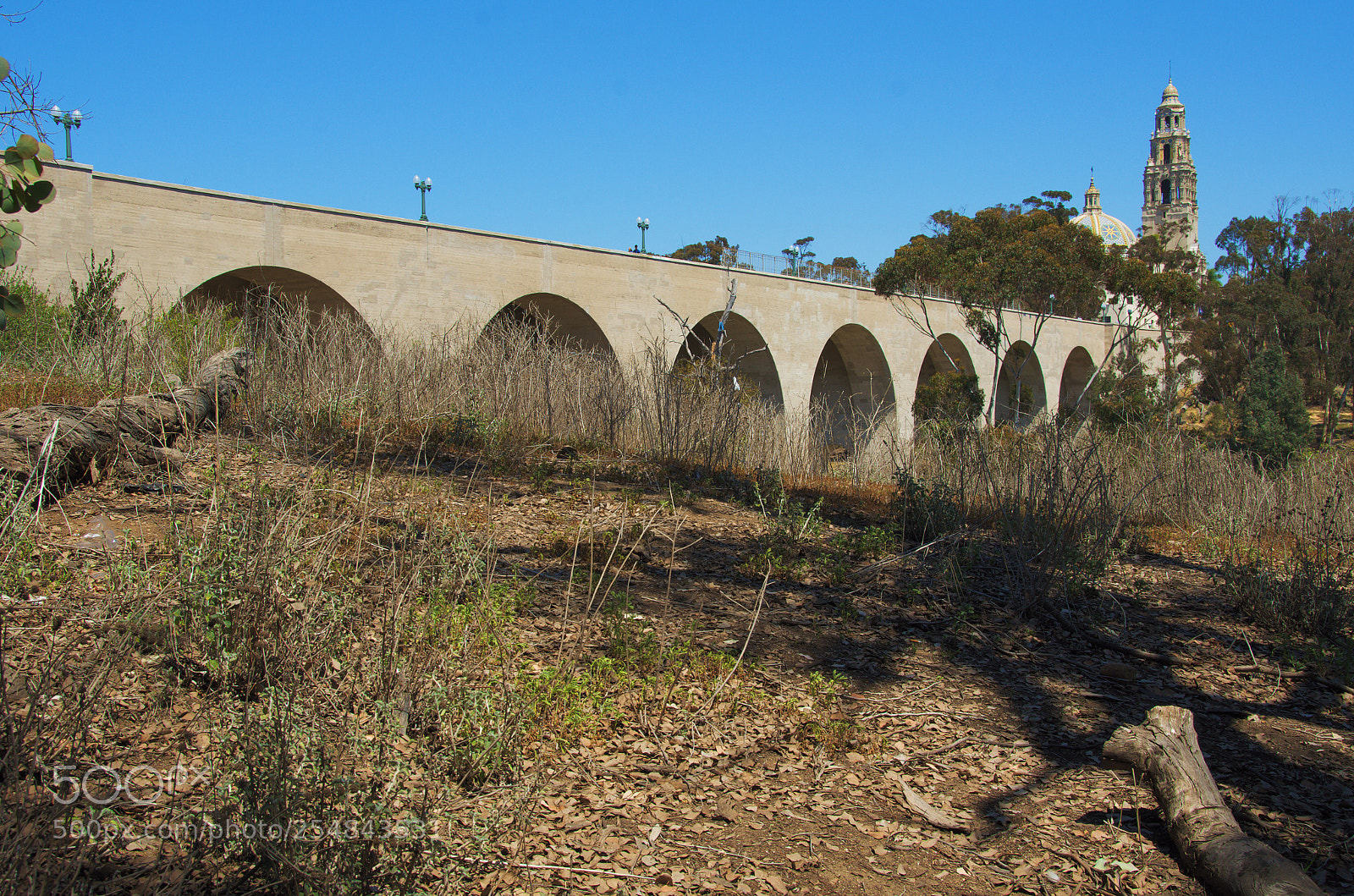 Nikon D7000 sample photo. Arches underneath the cabrillo photography