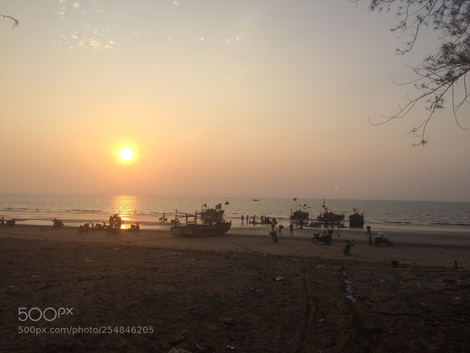 Apple iPhone 5s sample photo. Morning market photography